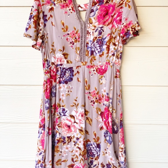 NWT BLUE PEPPER FLORAL DRESS SZ M - Picture 4 of 6